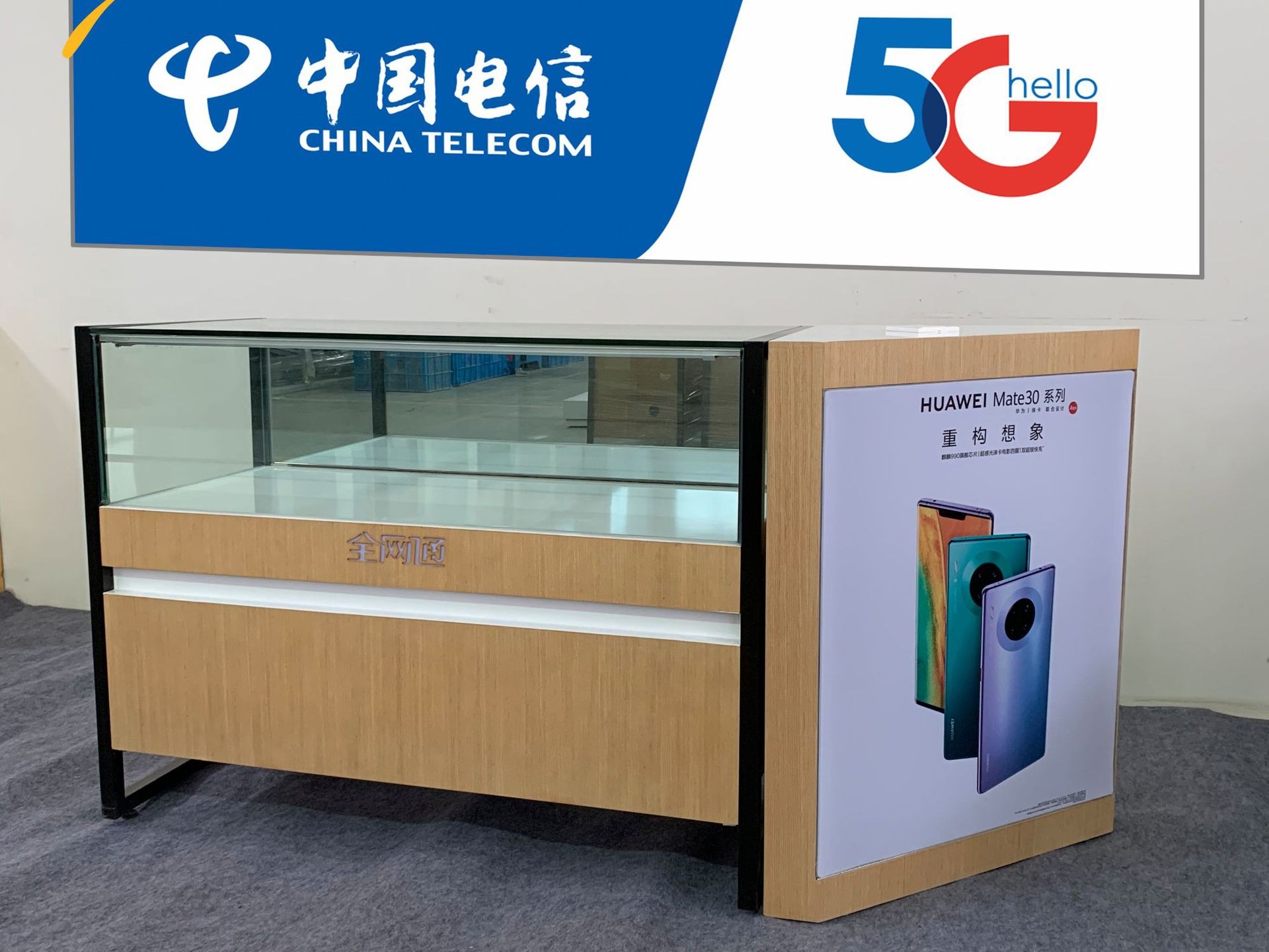 手机维修区与销售区一体化设计：透明化工位如何建立顾客信任